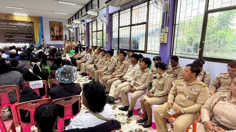 7. โครงการ “หน่วยบำบัดทุกข์ บำรุงสุข สร้างรอยยิ้มให้ประชาชน”
